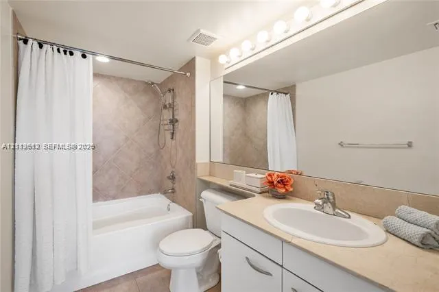 2080 S Ocean Drive #202