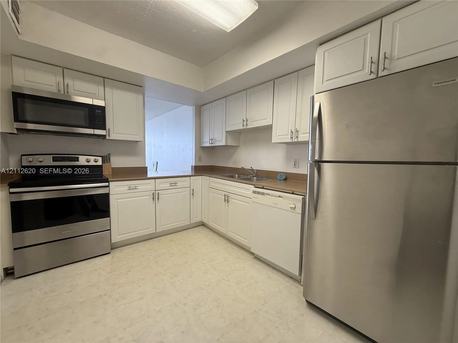 1301 NE Miami Gardens Drive #PH14W