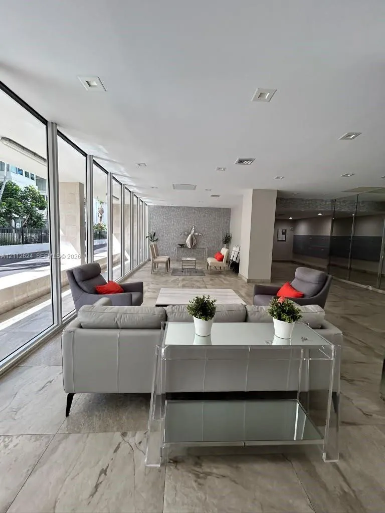 3113 S Ocean Drive #302