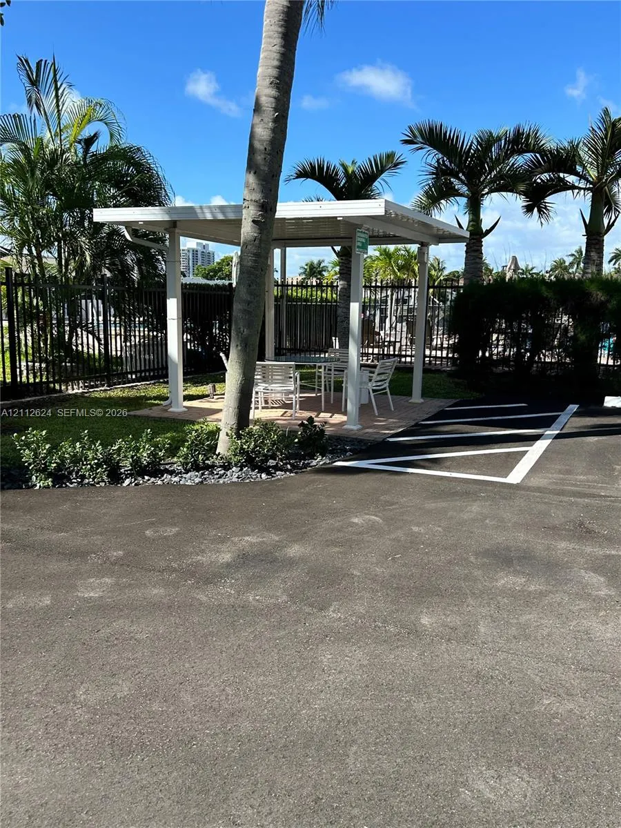 3113 S Ocean Drive #302