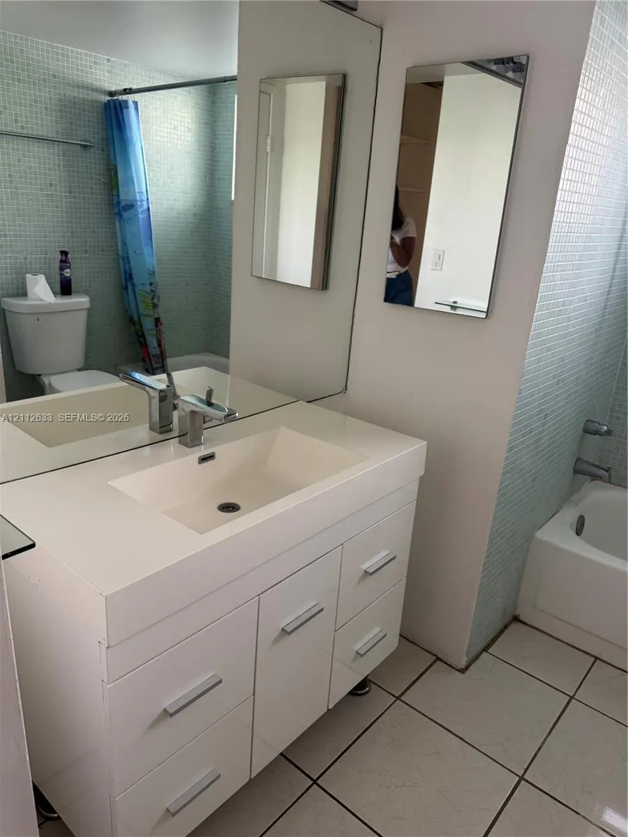 1770 NE 191st Street #104-1