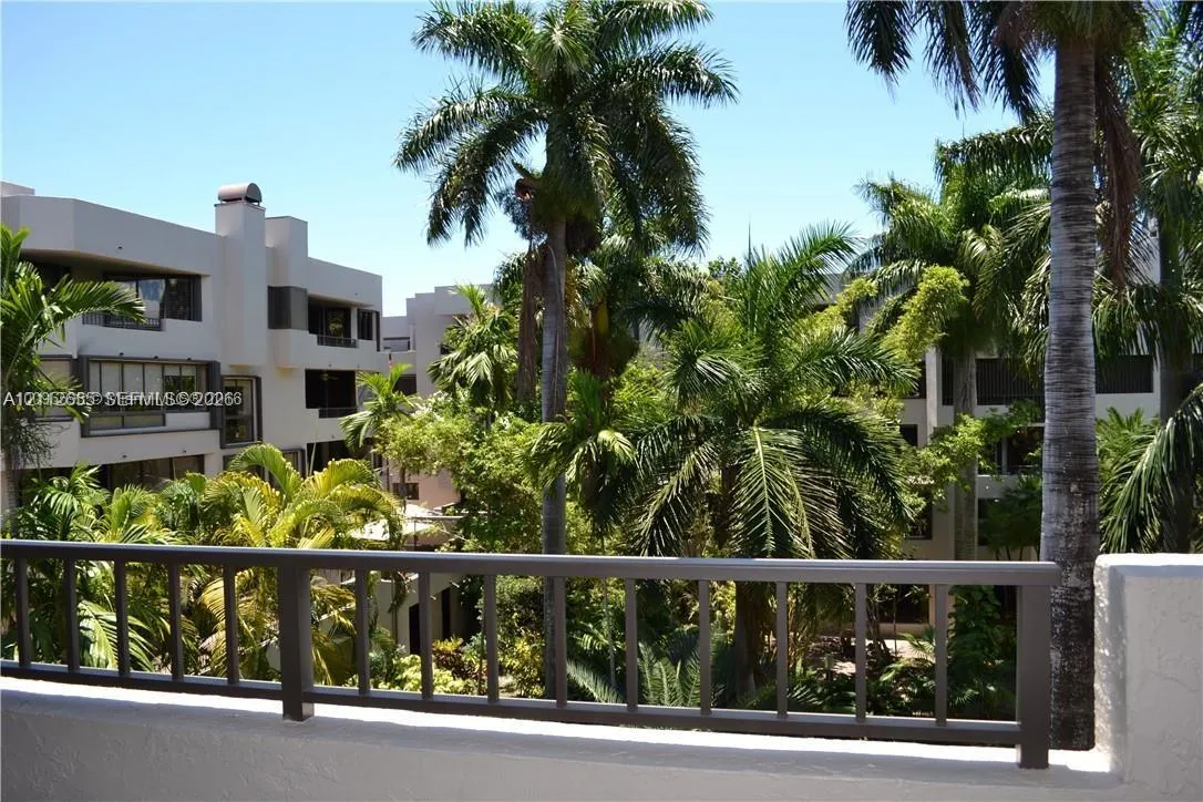 141 Crandon Boulevard #332