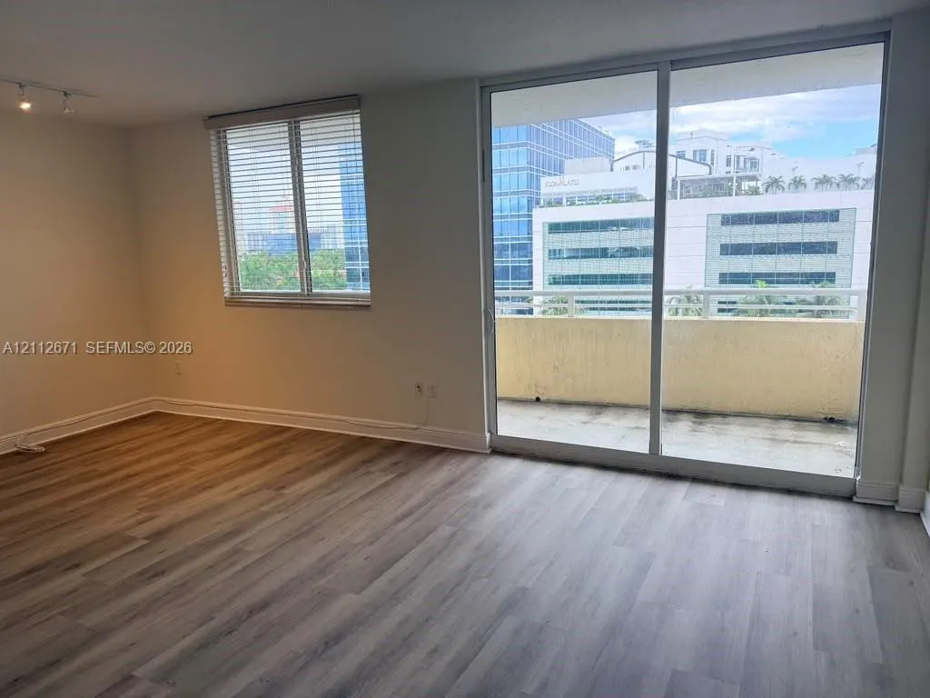 18800 NE 29th Avenue #606