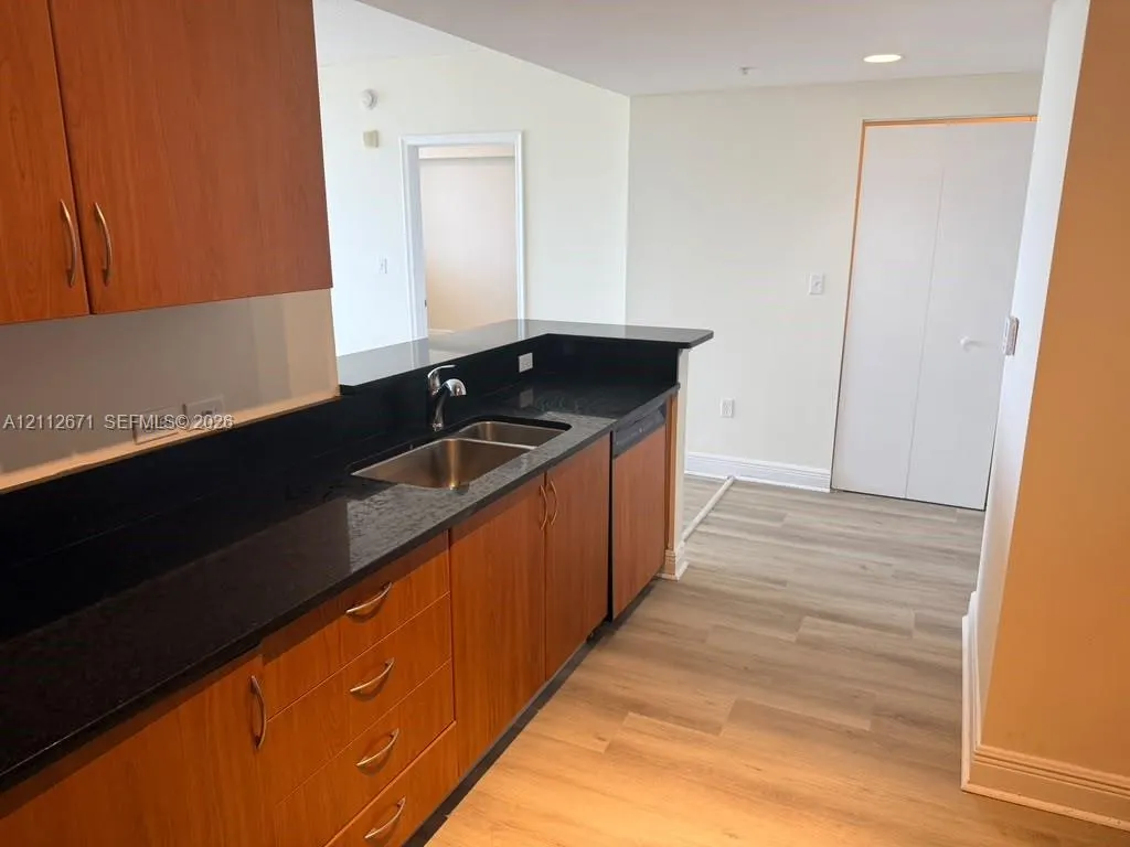 18800 NE 29th Avenue #606