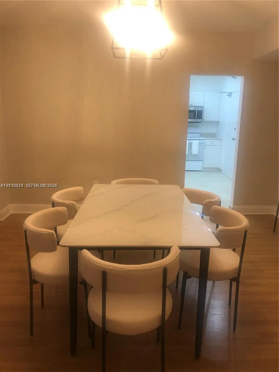 10185 Collins Avenue #1016