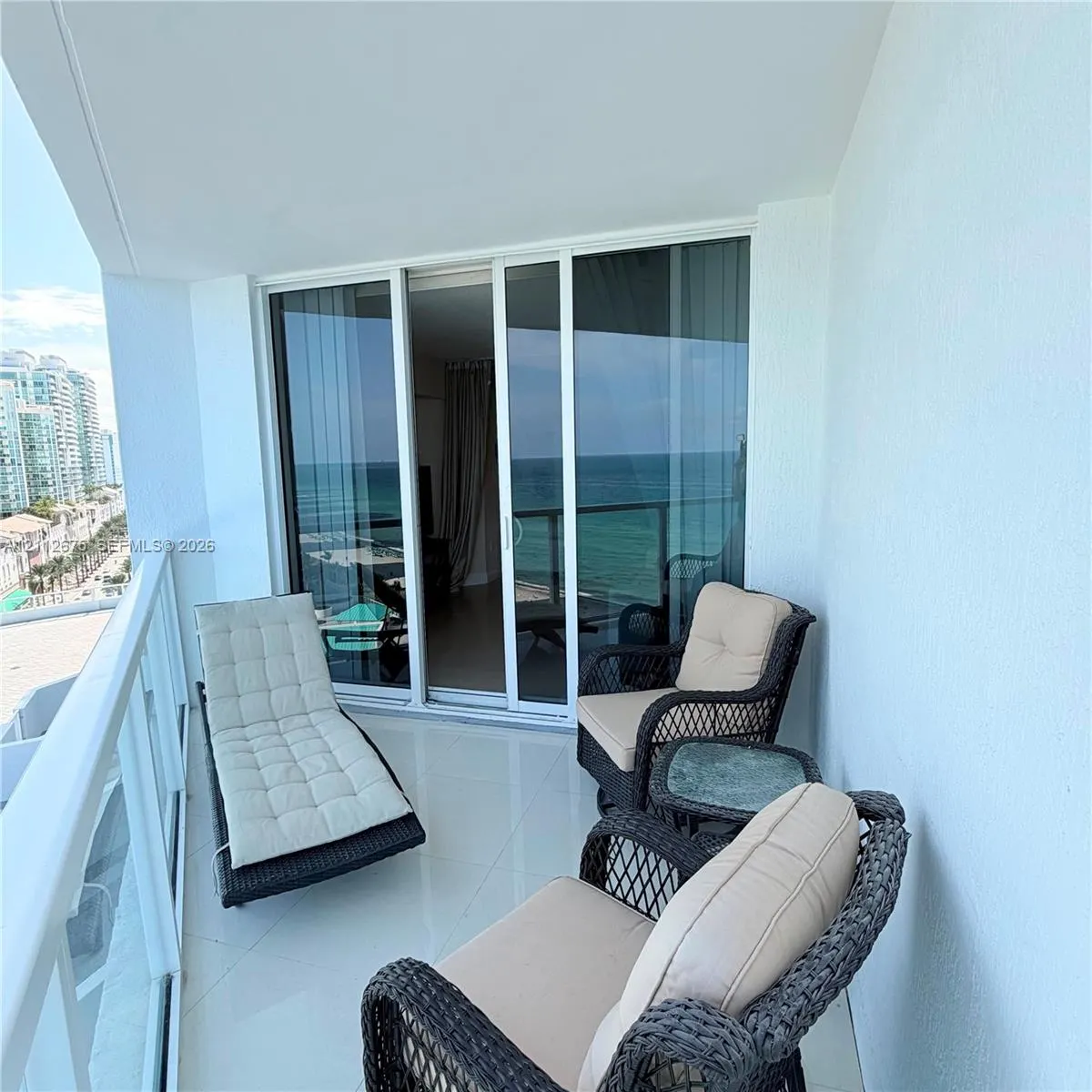 16699 Collins Avenue #1410