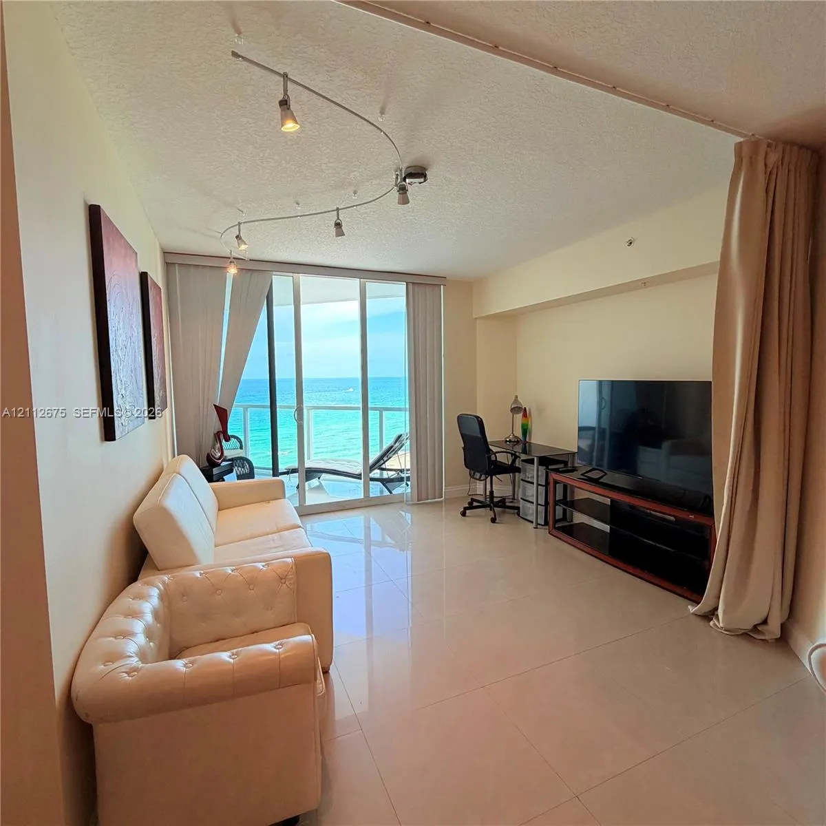 16699 Collins Avenue #1410