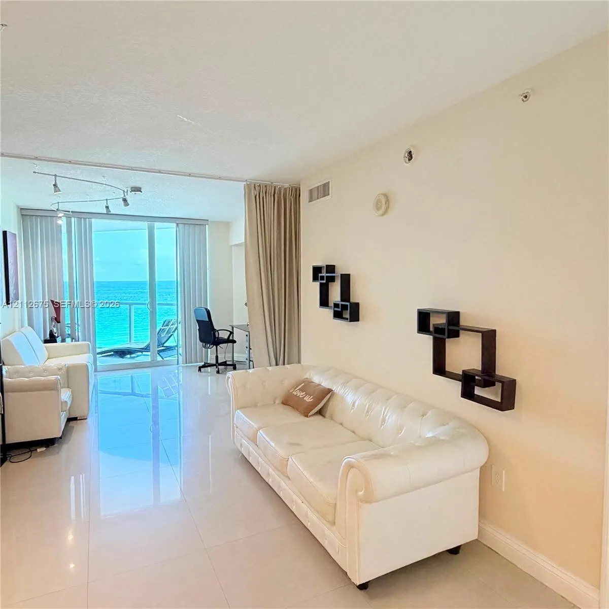 16699 Collins Avenue #1410
