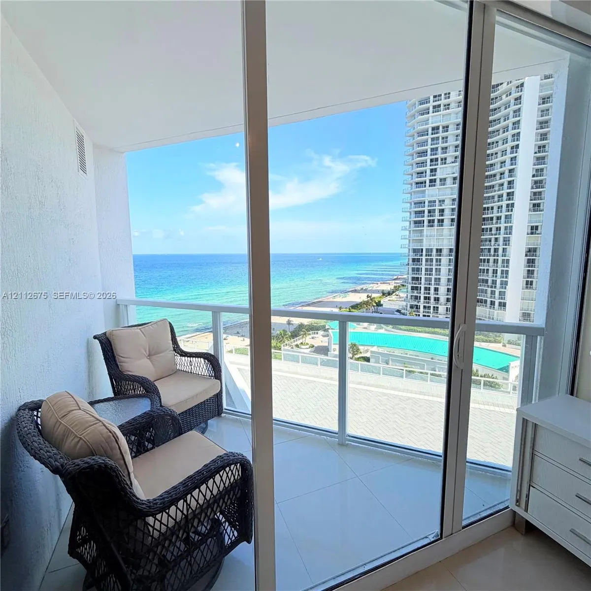16699 Collins Avenue #1410
