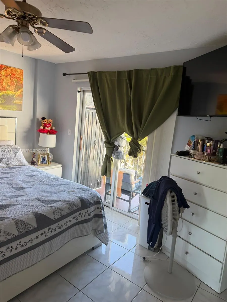 1655 W 44th Place #435