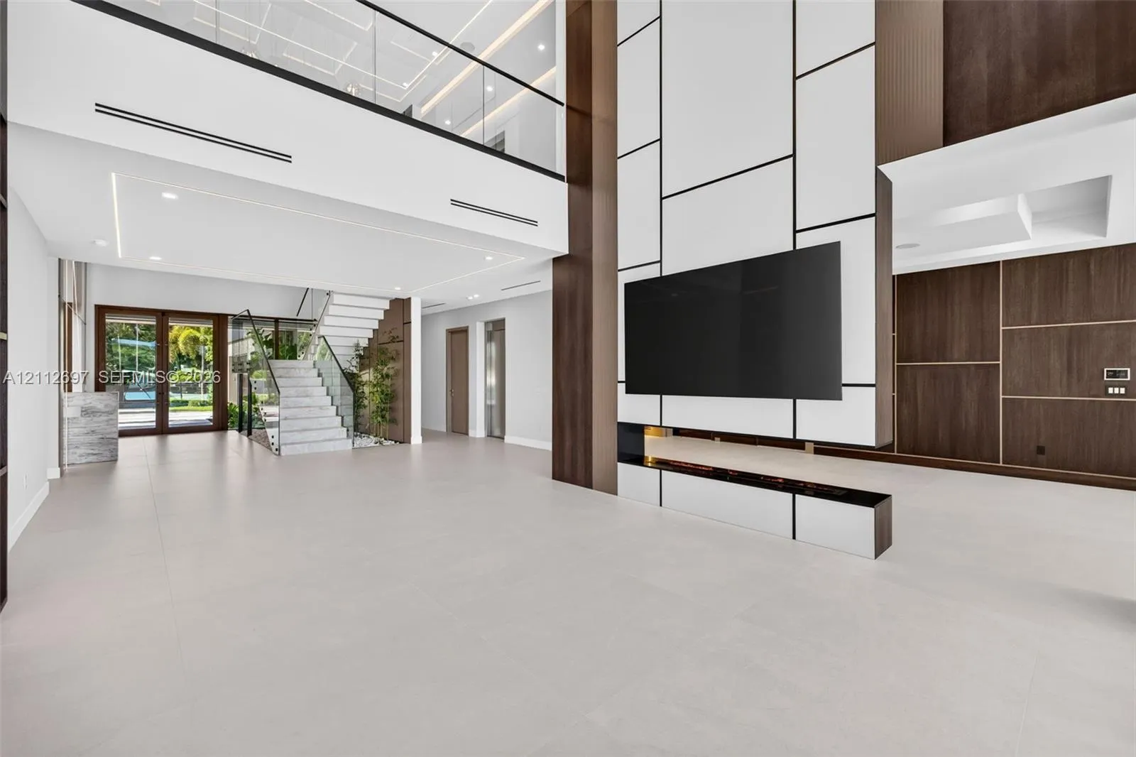 700 SW 12th Avenue