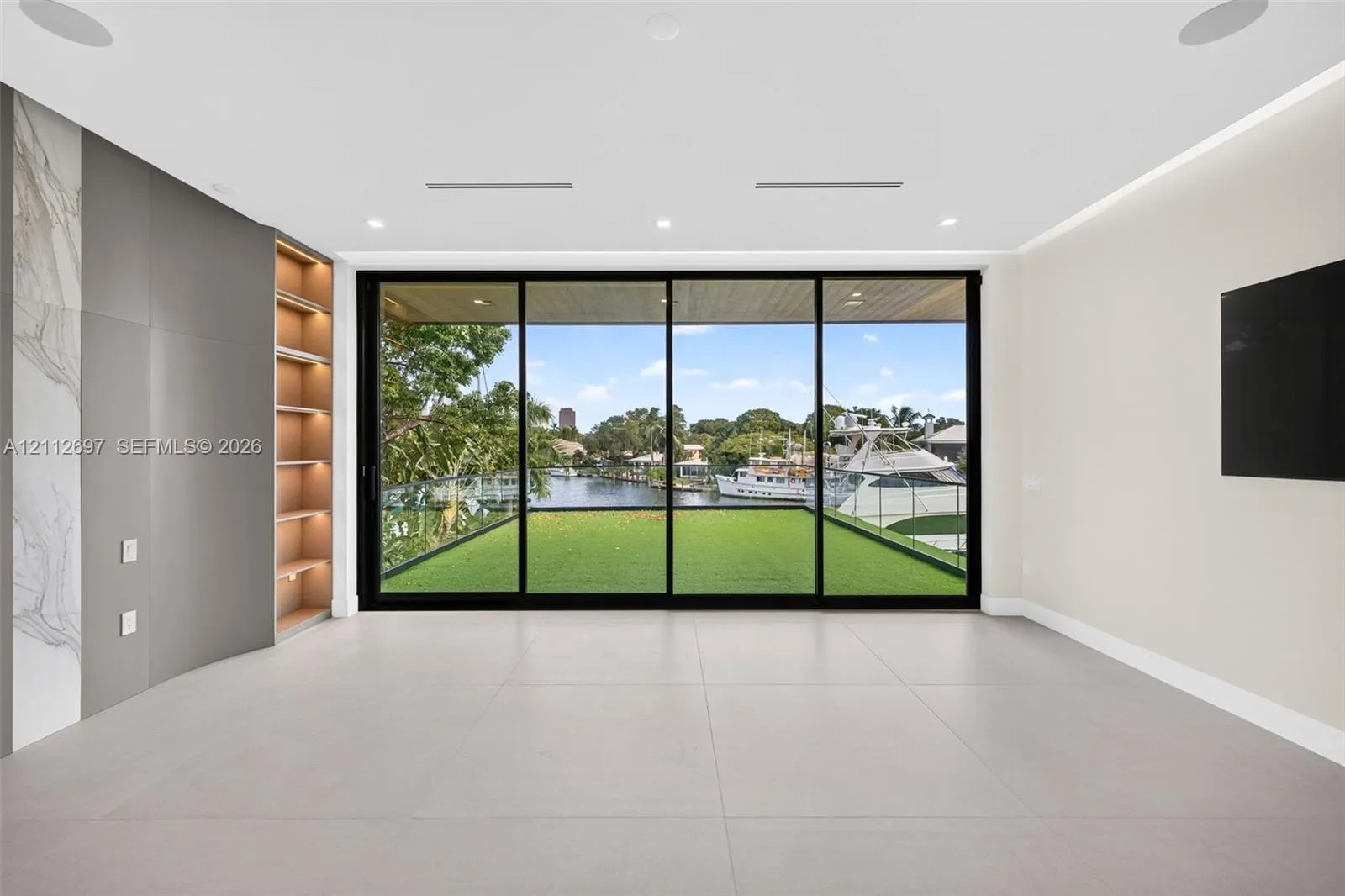 700 SW 12th Avenue