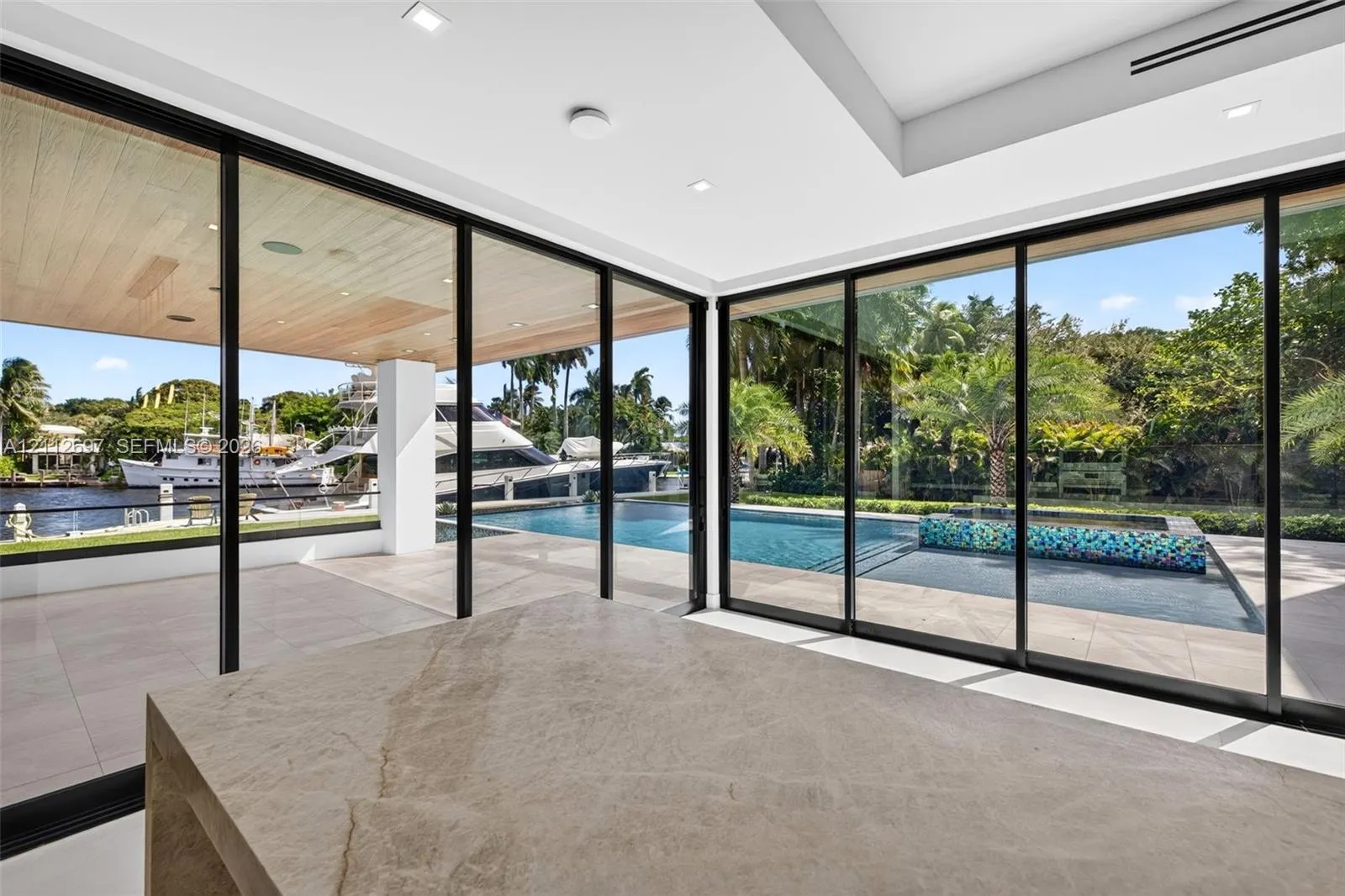 700 SW 12th Avenue