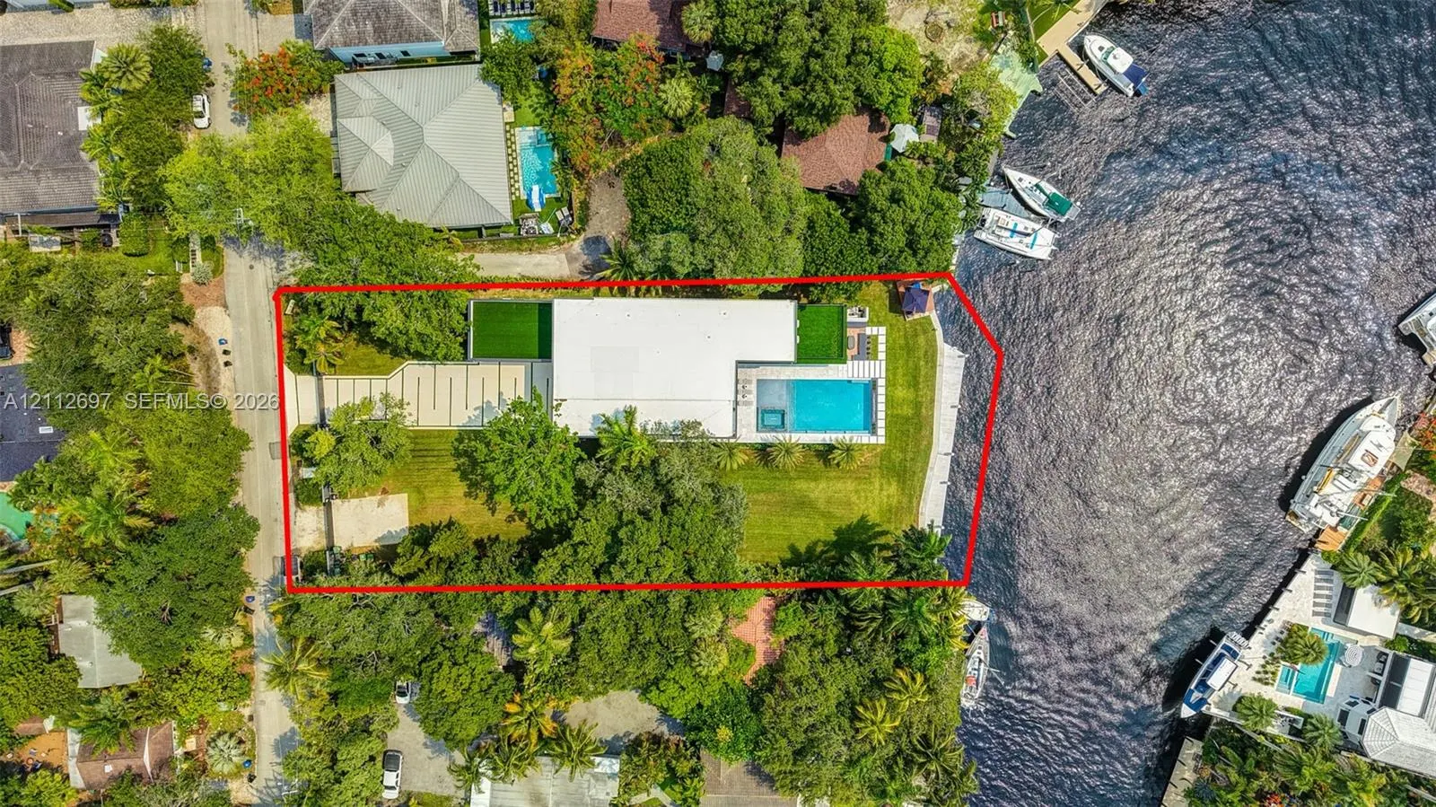 700 SW 12th Avenue