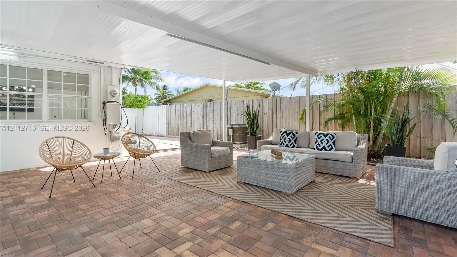 1421 NE 31st Court