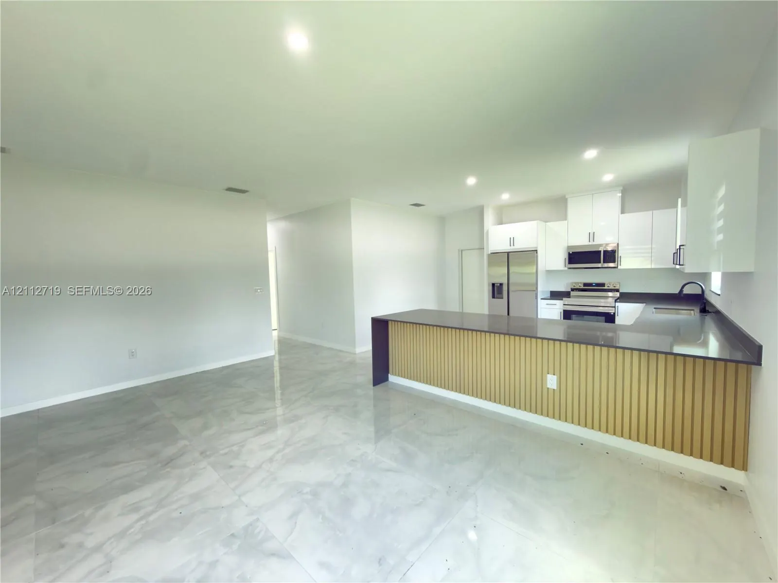 1111 Gunby Avenue S