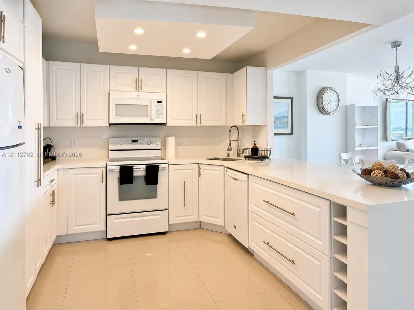 1865 S Ocean Drive #8I