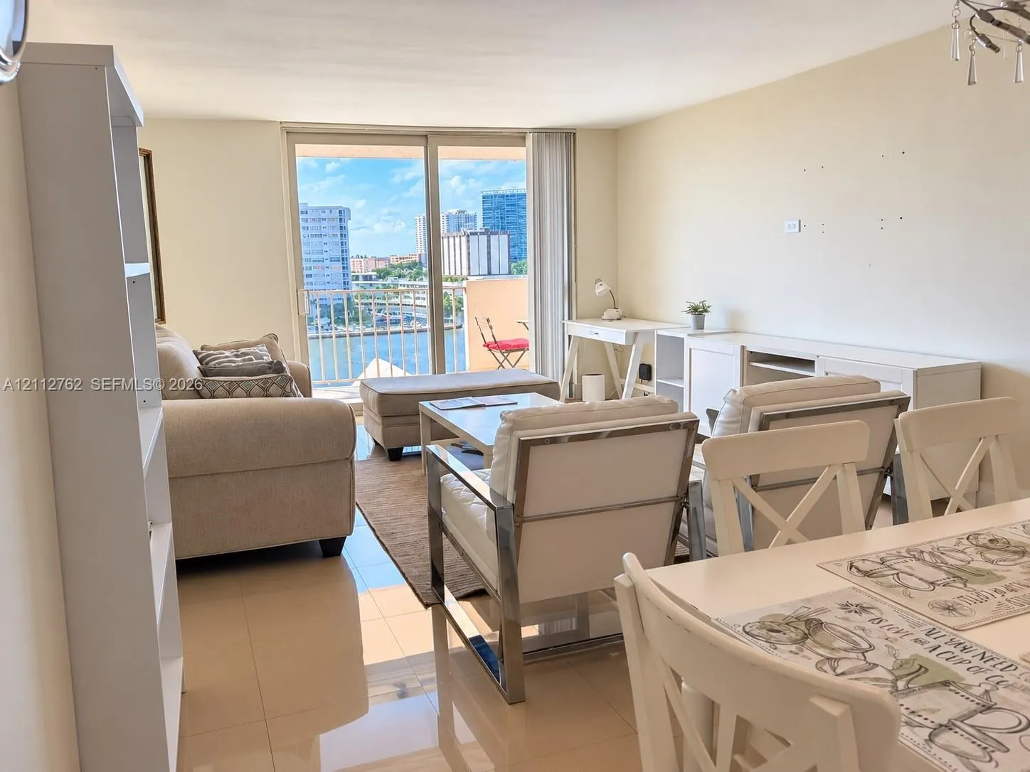 1865 S Ocean Drive #8I