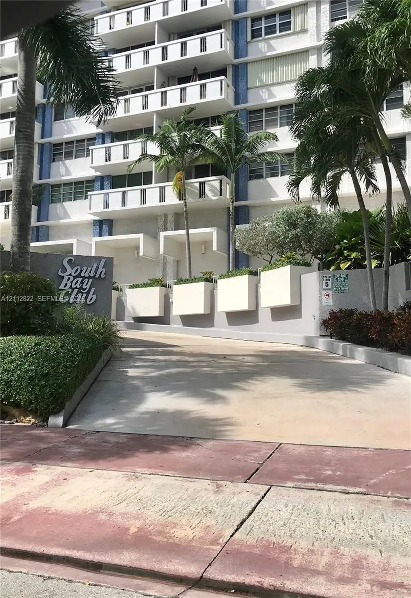 800 West Avenue #523