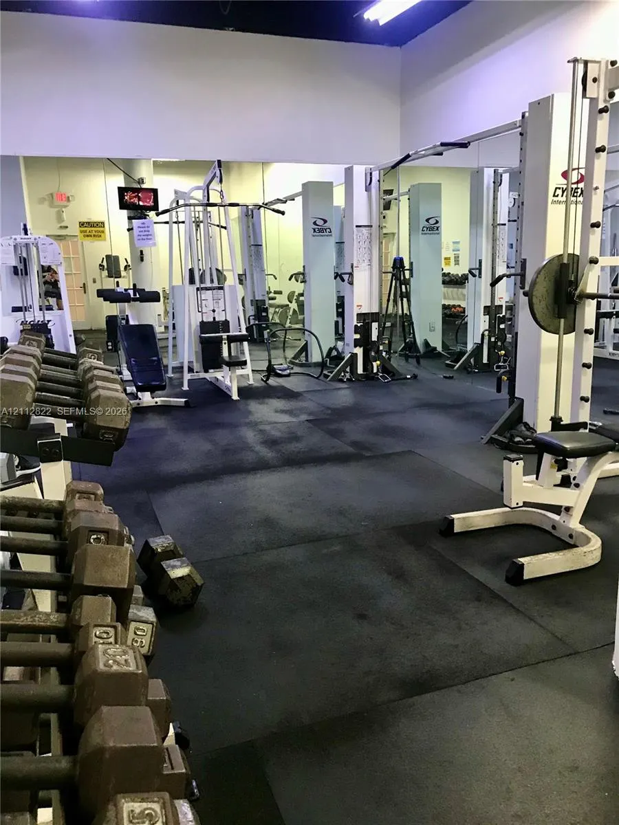 800 West Avenue #523