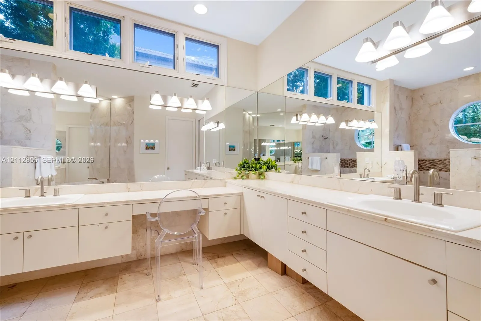 285 Las Brisas Court