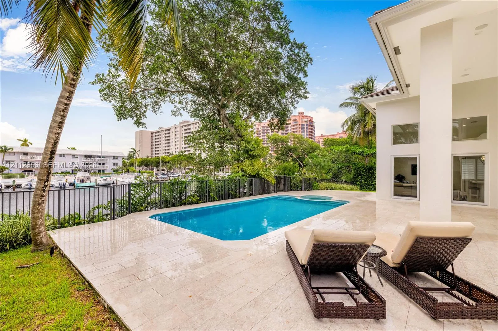 285 Las Brisas Court