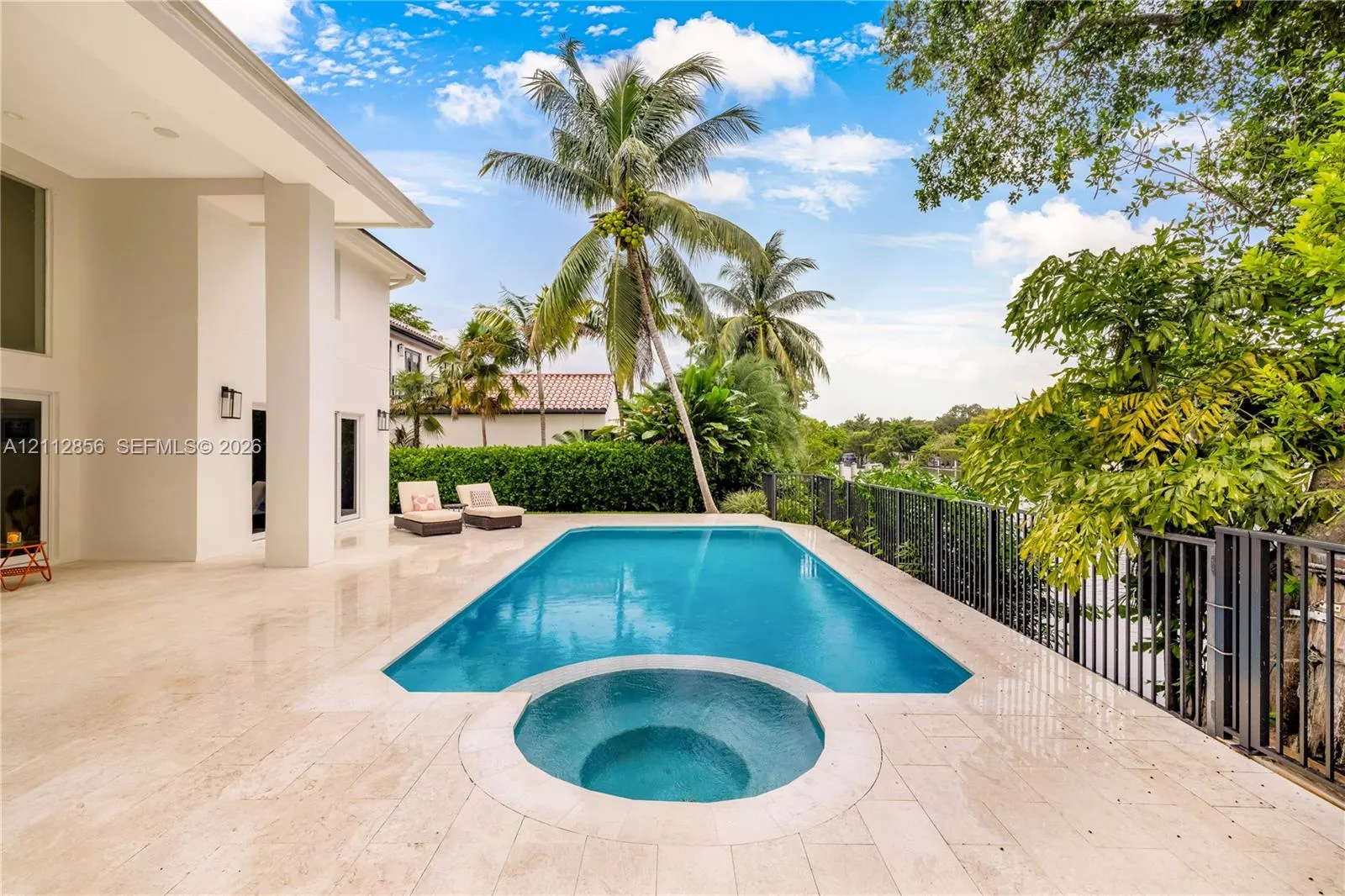 285 Las Brisas Court