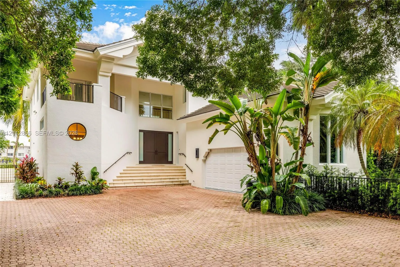 285 Las Brisas Court