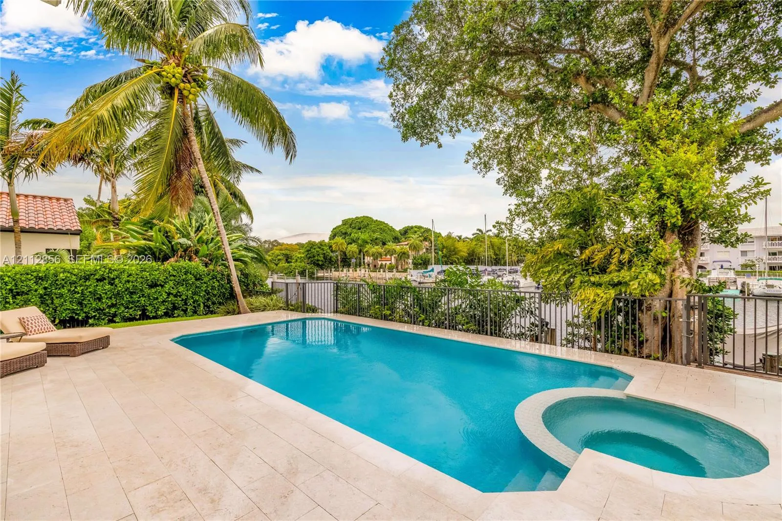 285 Las Brisas Court
