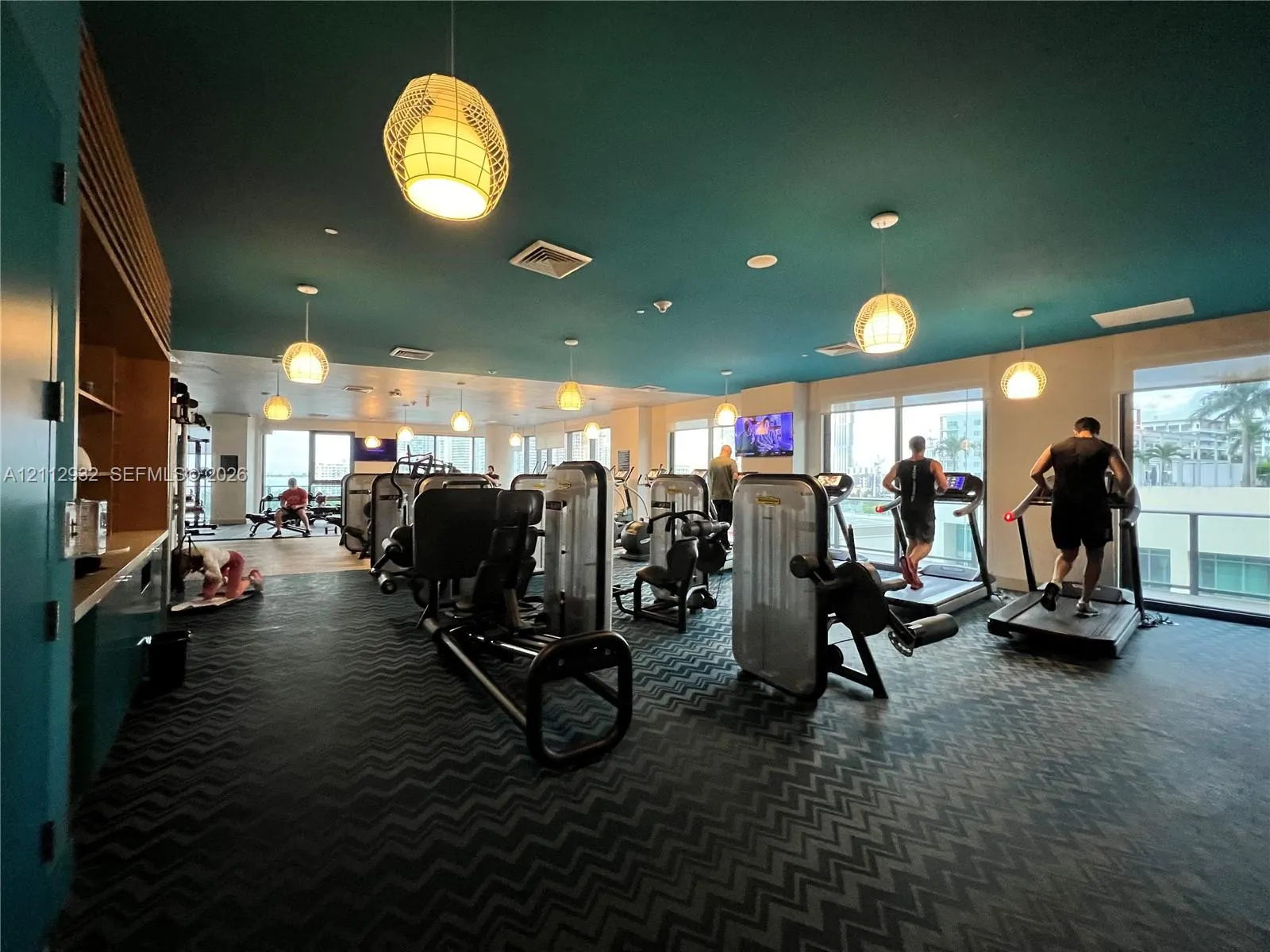 121 NE 34th Street #903