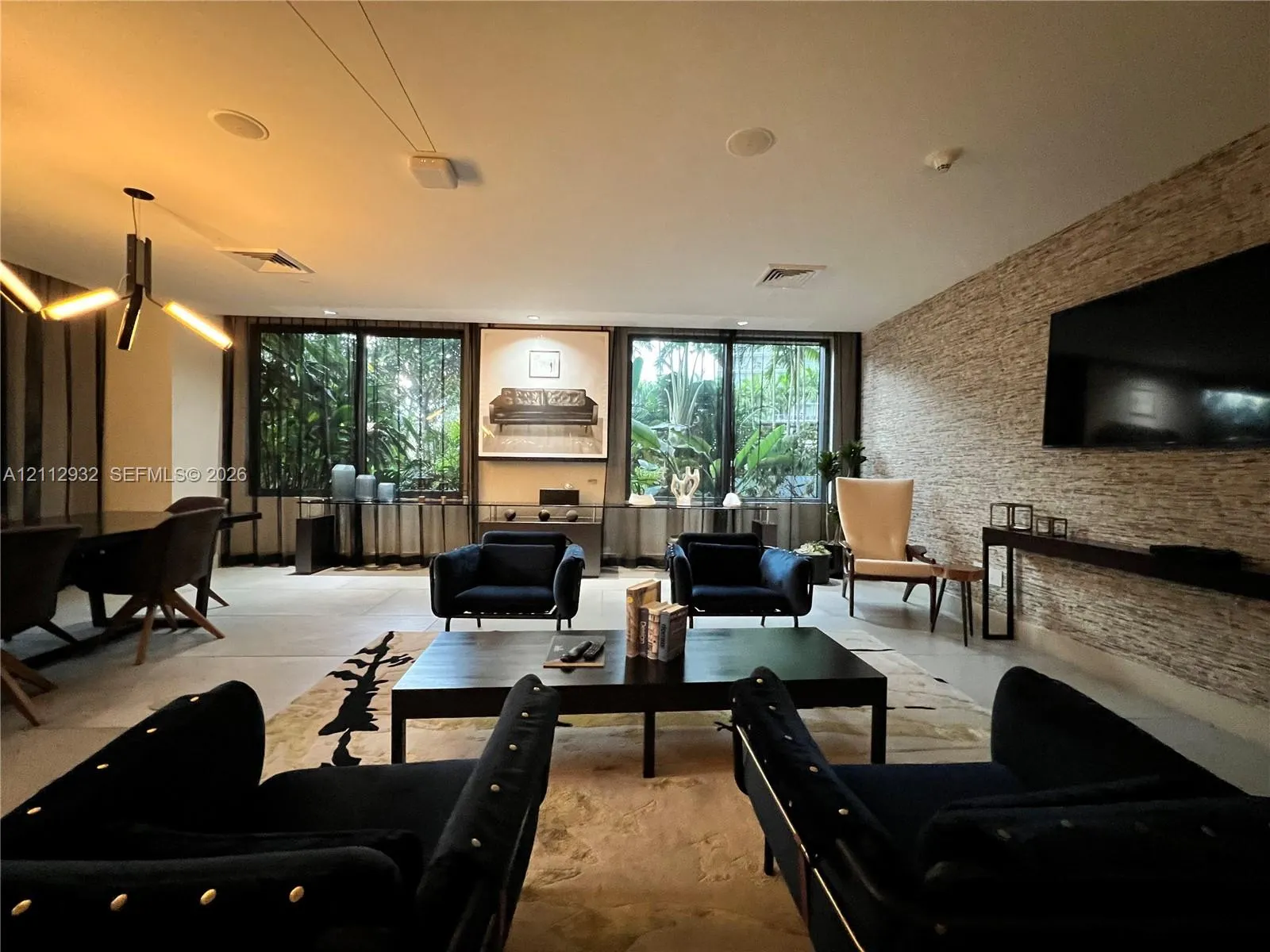 121 NE 34th Street #903