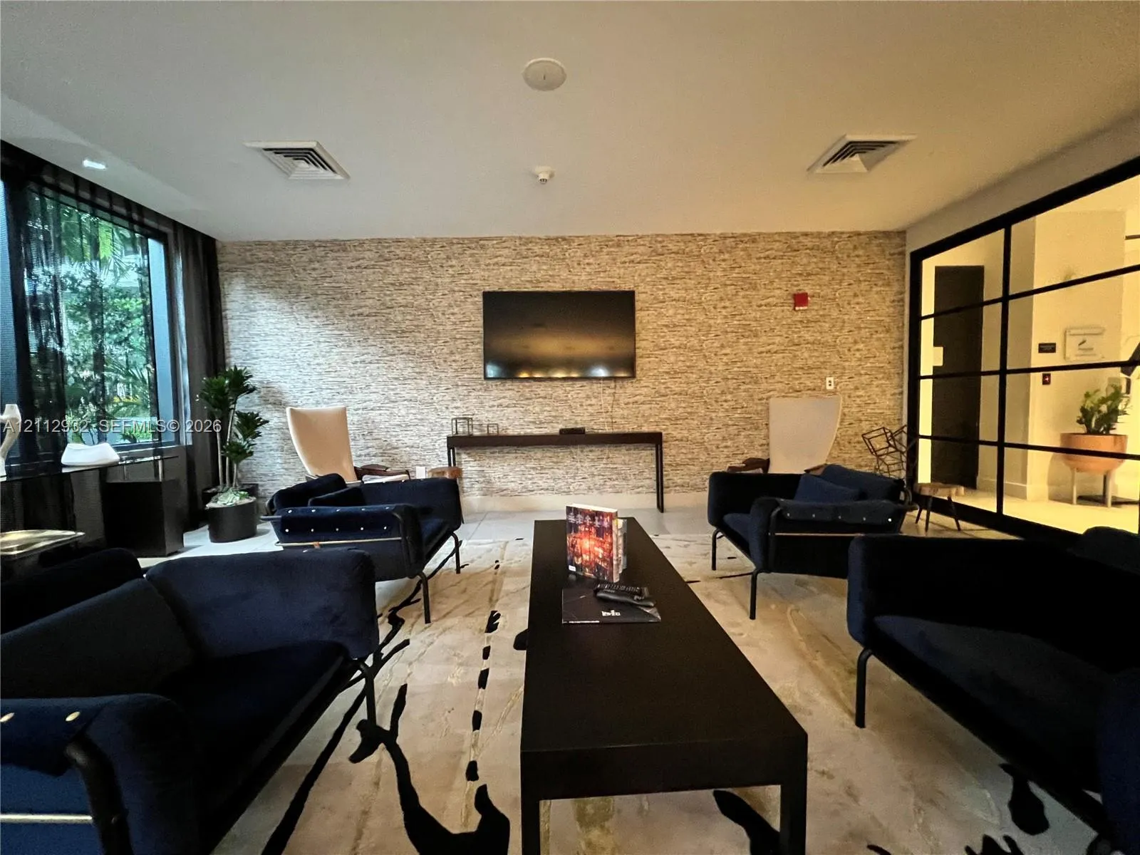 121 NE 34th Street #903