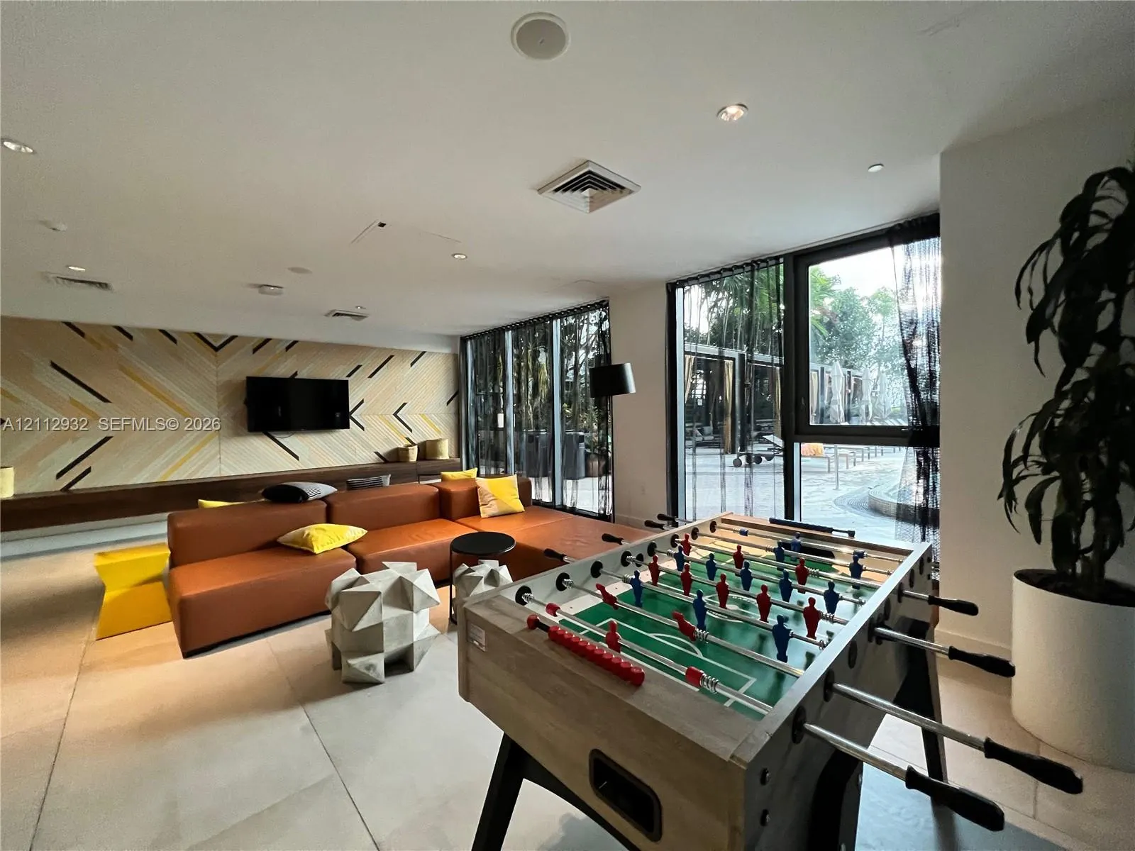 121 NE 34th Street #903