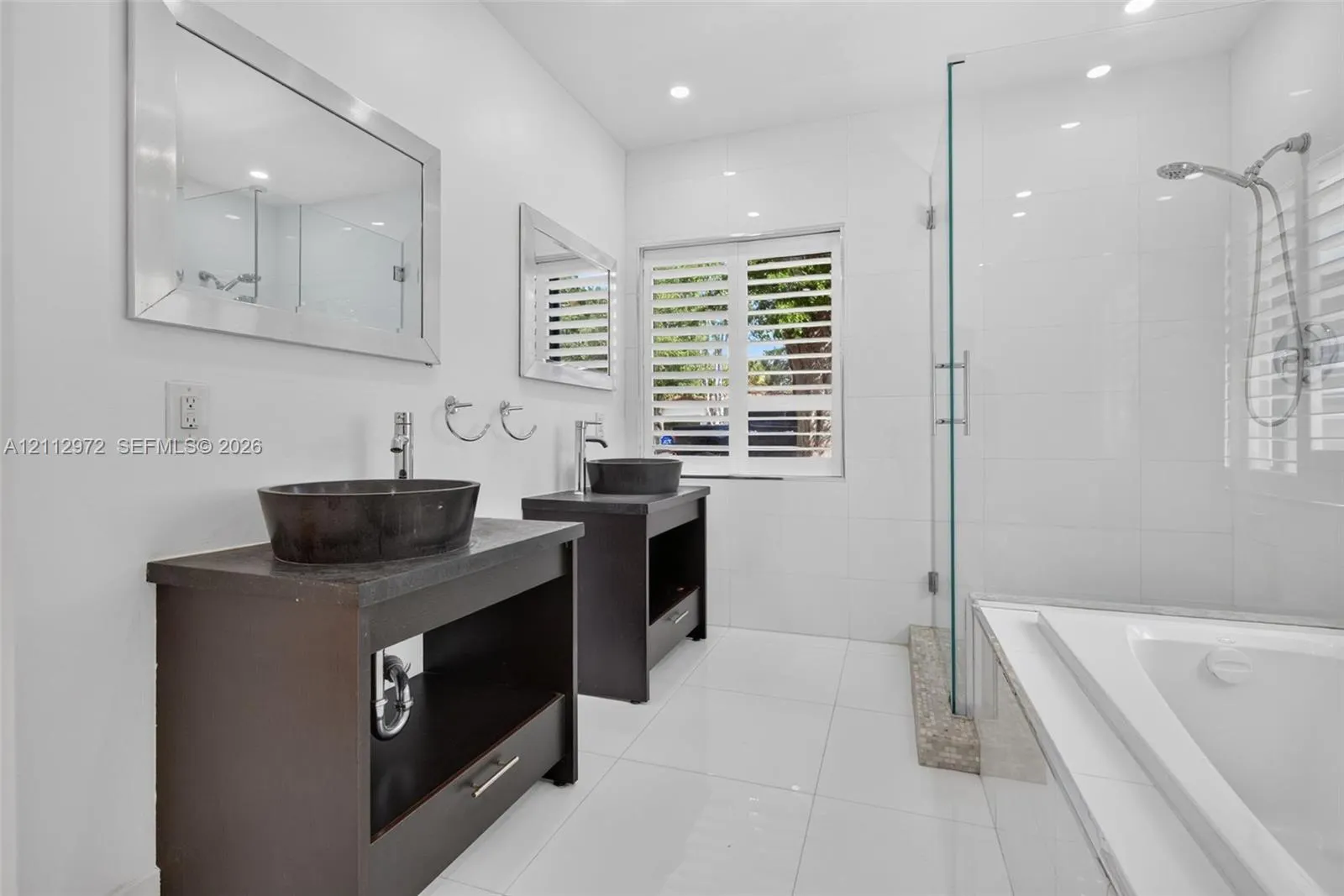 549 NE 12th Avenue #0