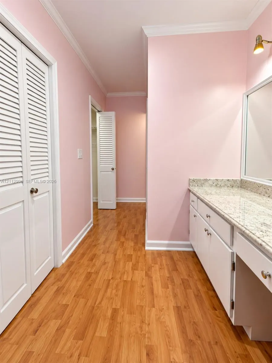 4350 Hillcrest Drive #411