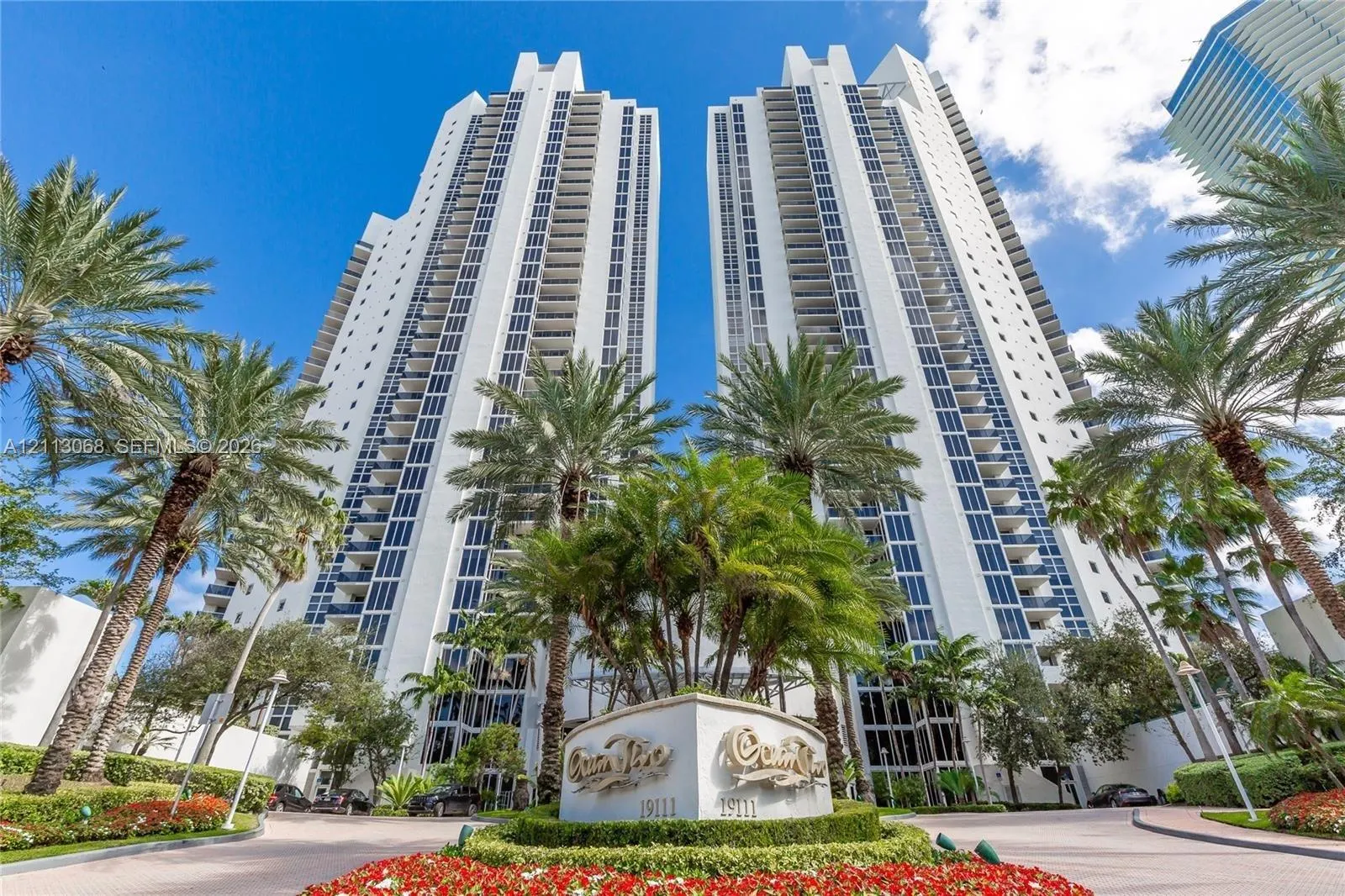 19111 Collins Avenue #1007