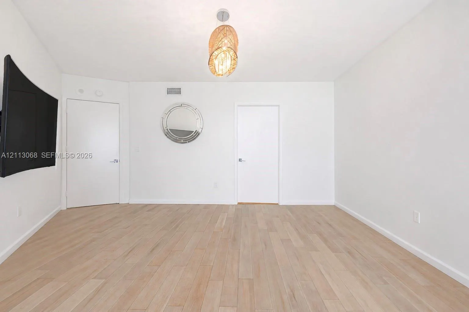 19111 Collins Avenue #1007