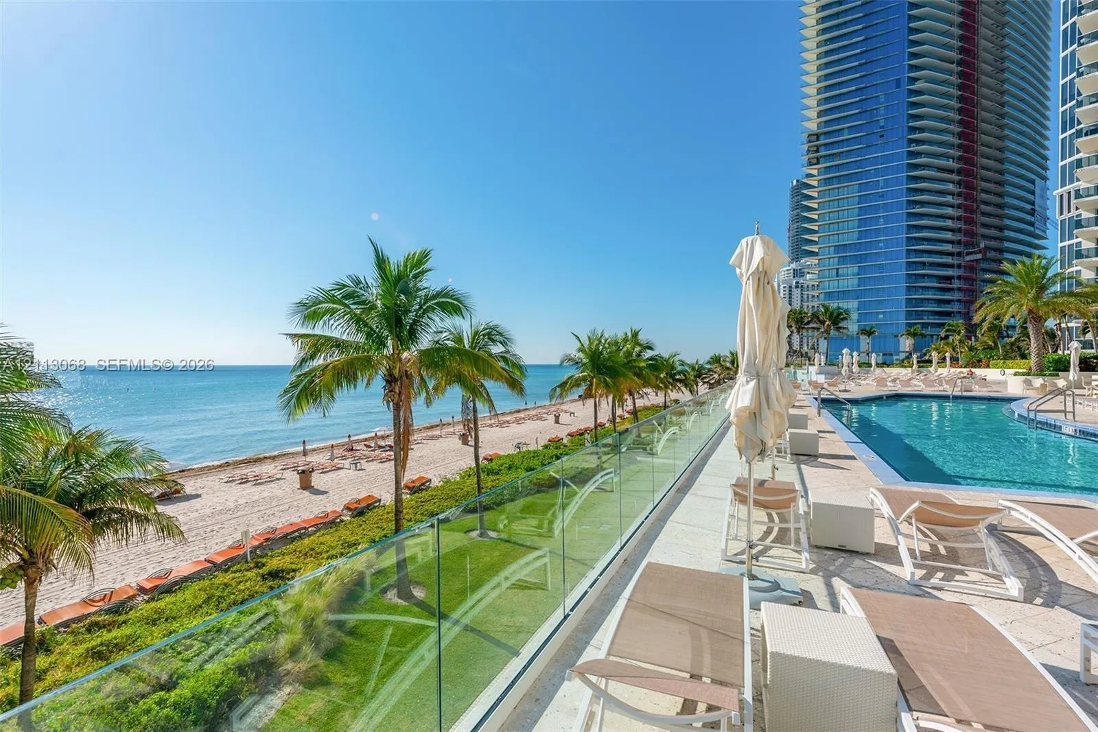 19111 Collins Avenue #1007