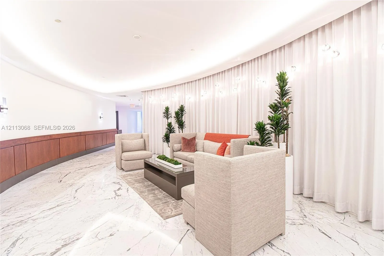 19111 Collins Avenue #1007