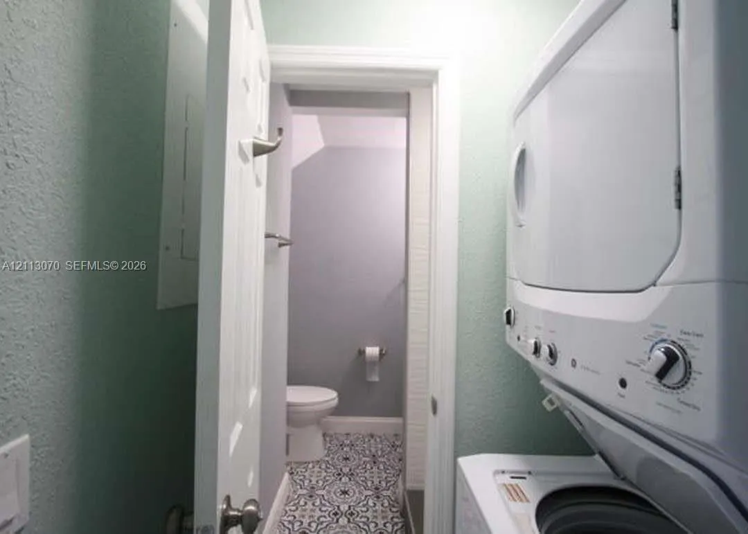 1141 Goldenrod Road #1141