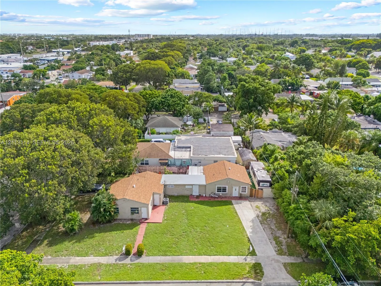 702 Fernwood Drive
