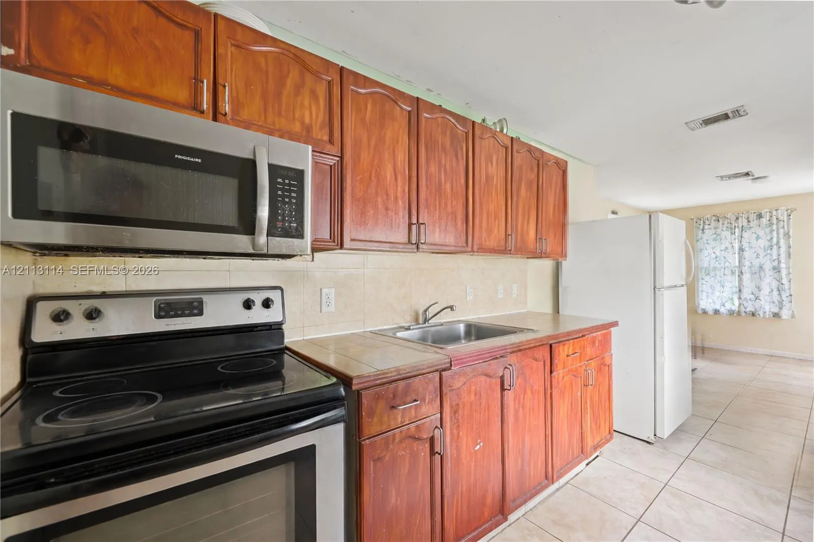 702 Fernwood Drive
