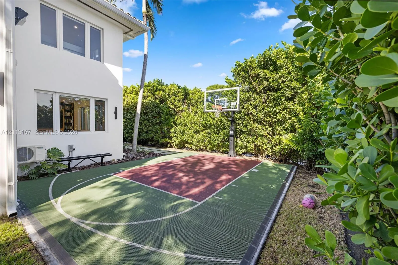 1278 W 27th Street