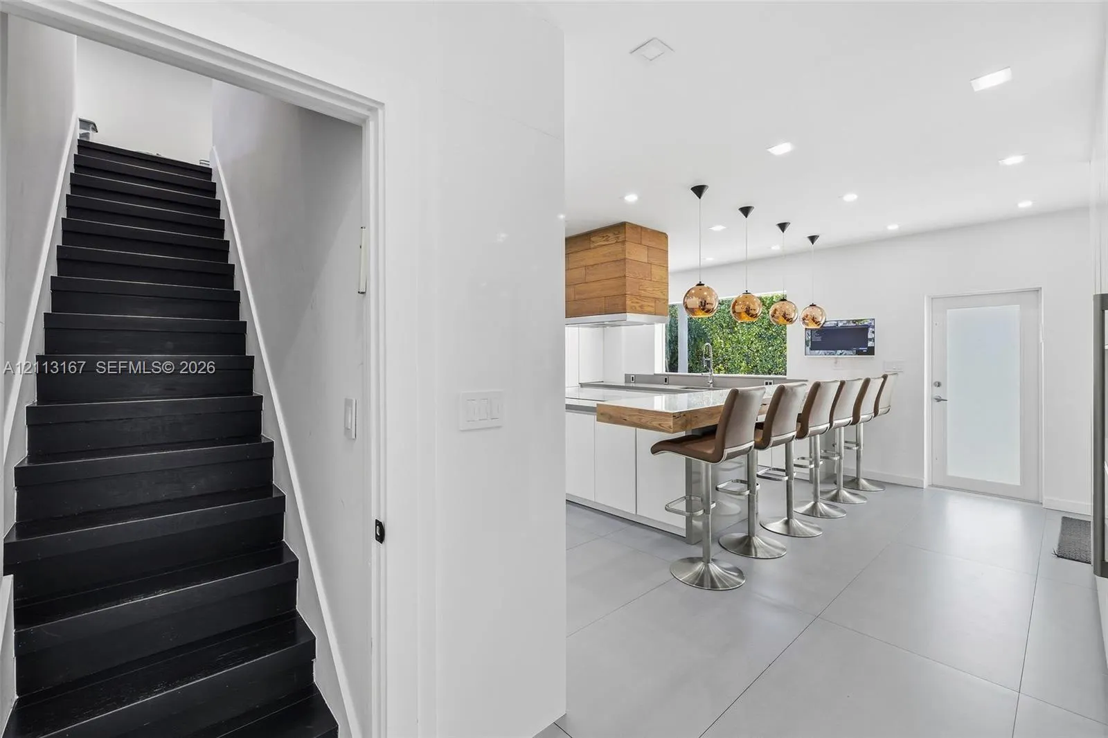 1278 W 27th Street