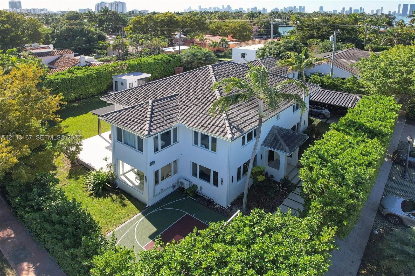 1278 W 27th Street