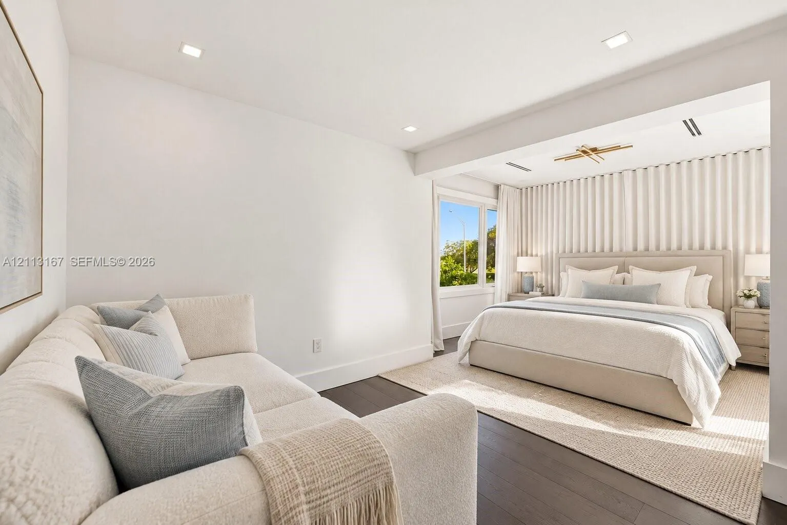 1278 W 27th Street