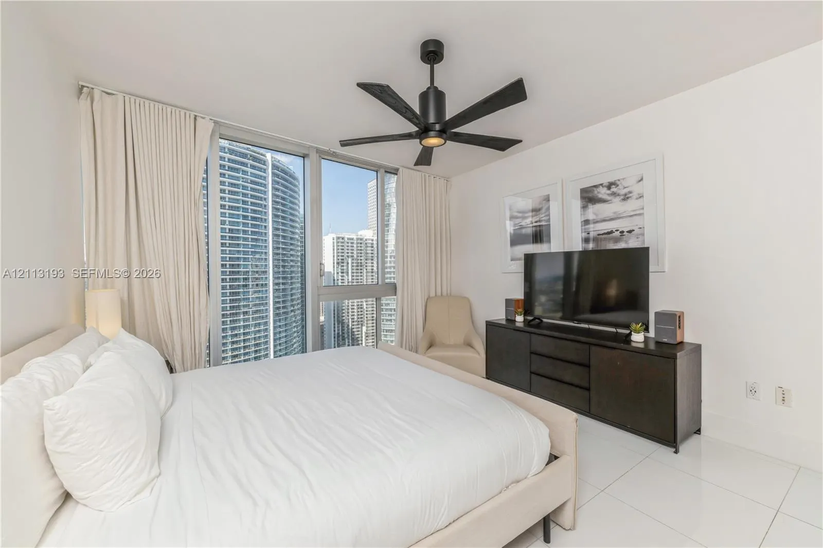 485 Brickell Avenue #3704