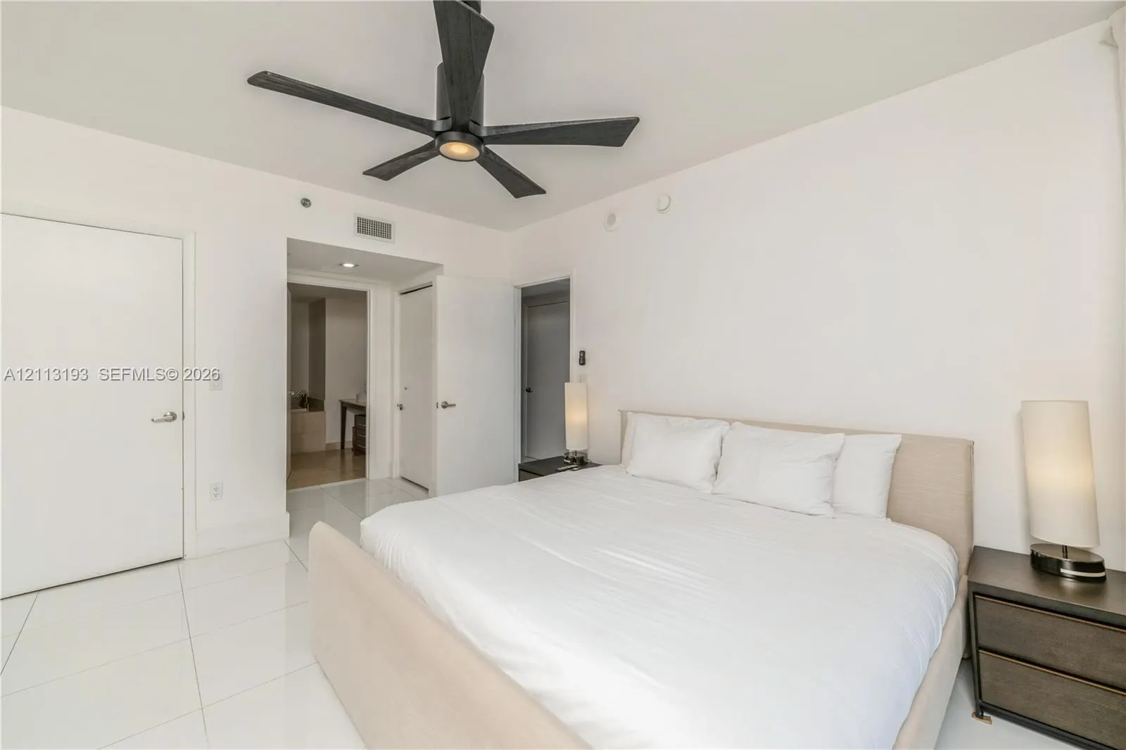 485 Brickell Avenue #3704