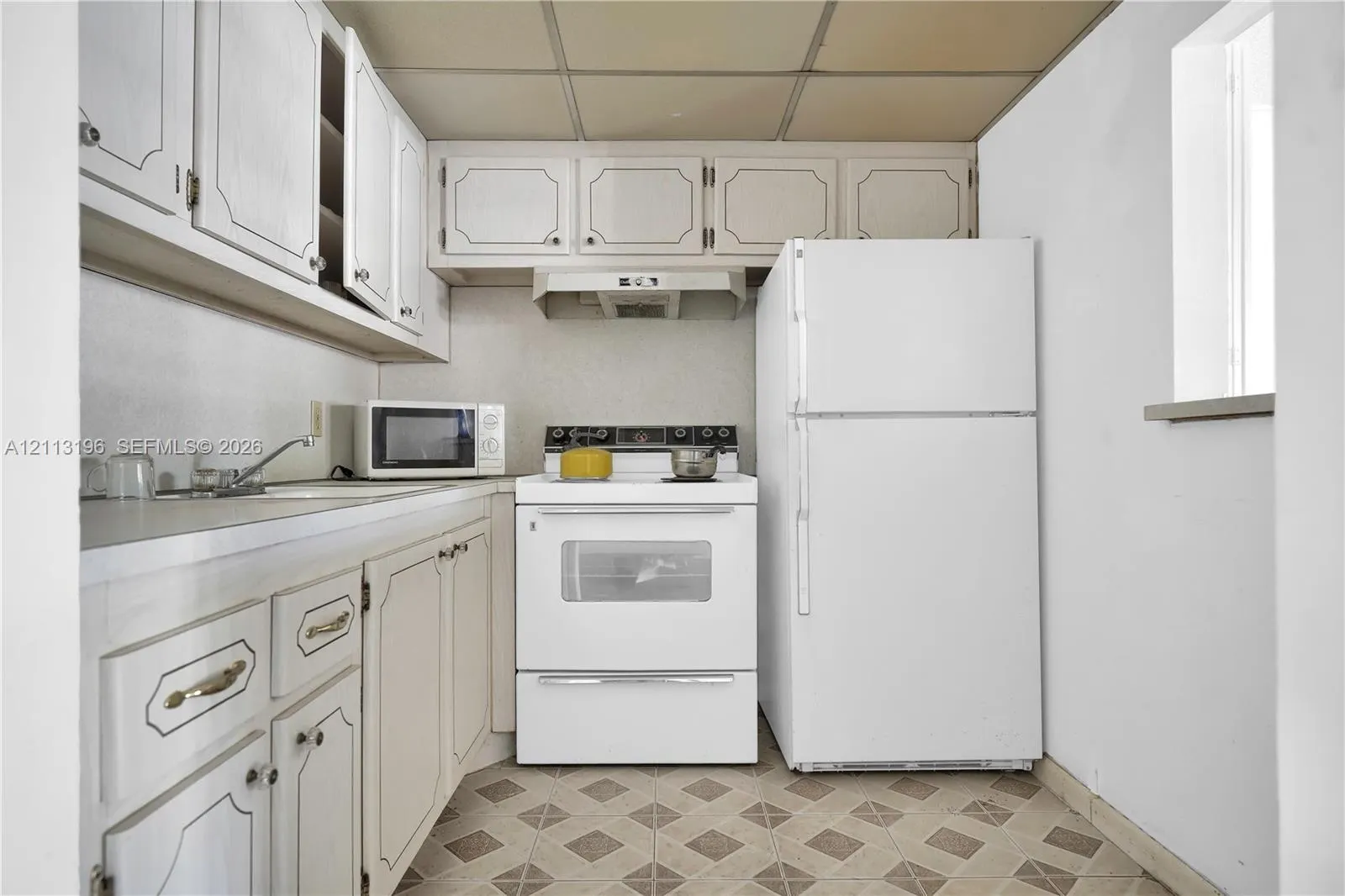 182 Westbury J #182