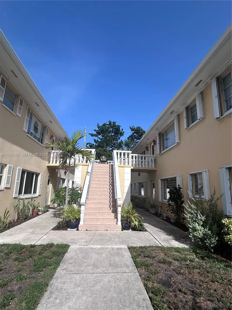 5700 NE 22nd Way #324
